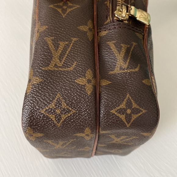 Louis Vuitton Amazone Crossbody Unisex Vintage Shoulder Bag Stunning Condition - Picture 8 of 16